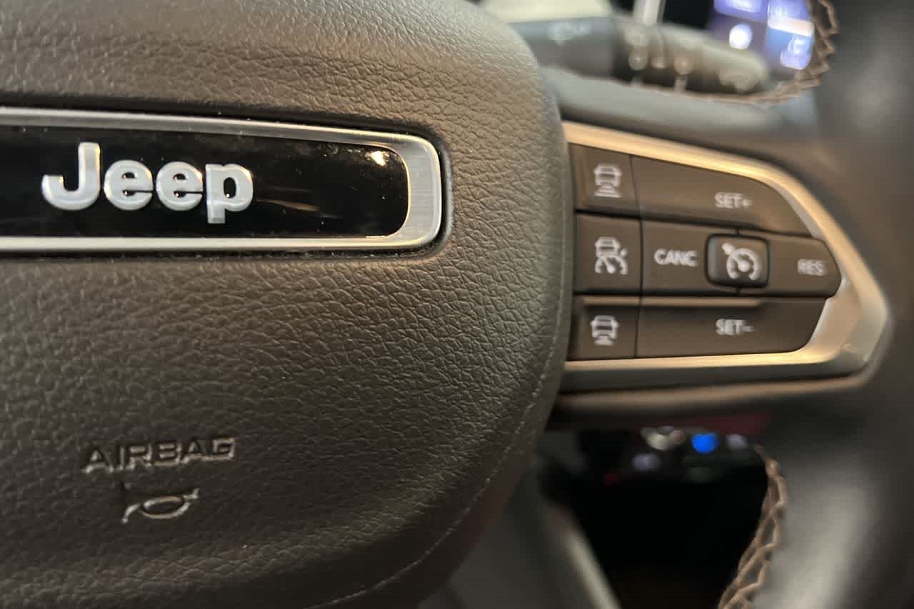 2022 Jeep Compass Base